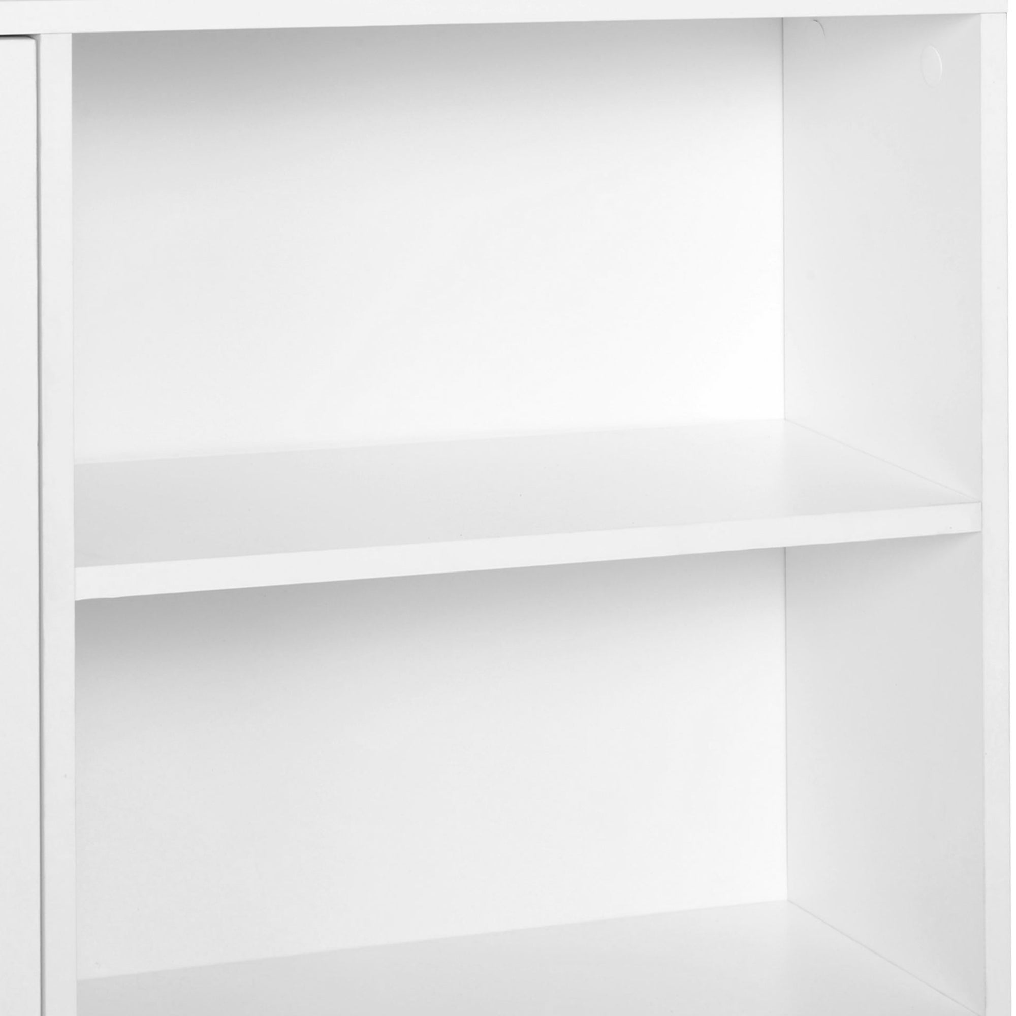 HOMCOM Skandináv Könyvespolc 4 Polccal + 2 Szekrénnyel, Állítható Polccal 80L x 24W x 123H cm Méret, Hajlított Tapered Lábakkal, Masszív Tömörfenyő és Forgácslap