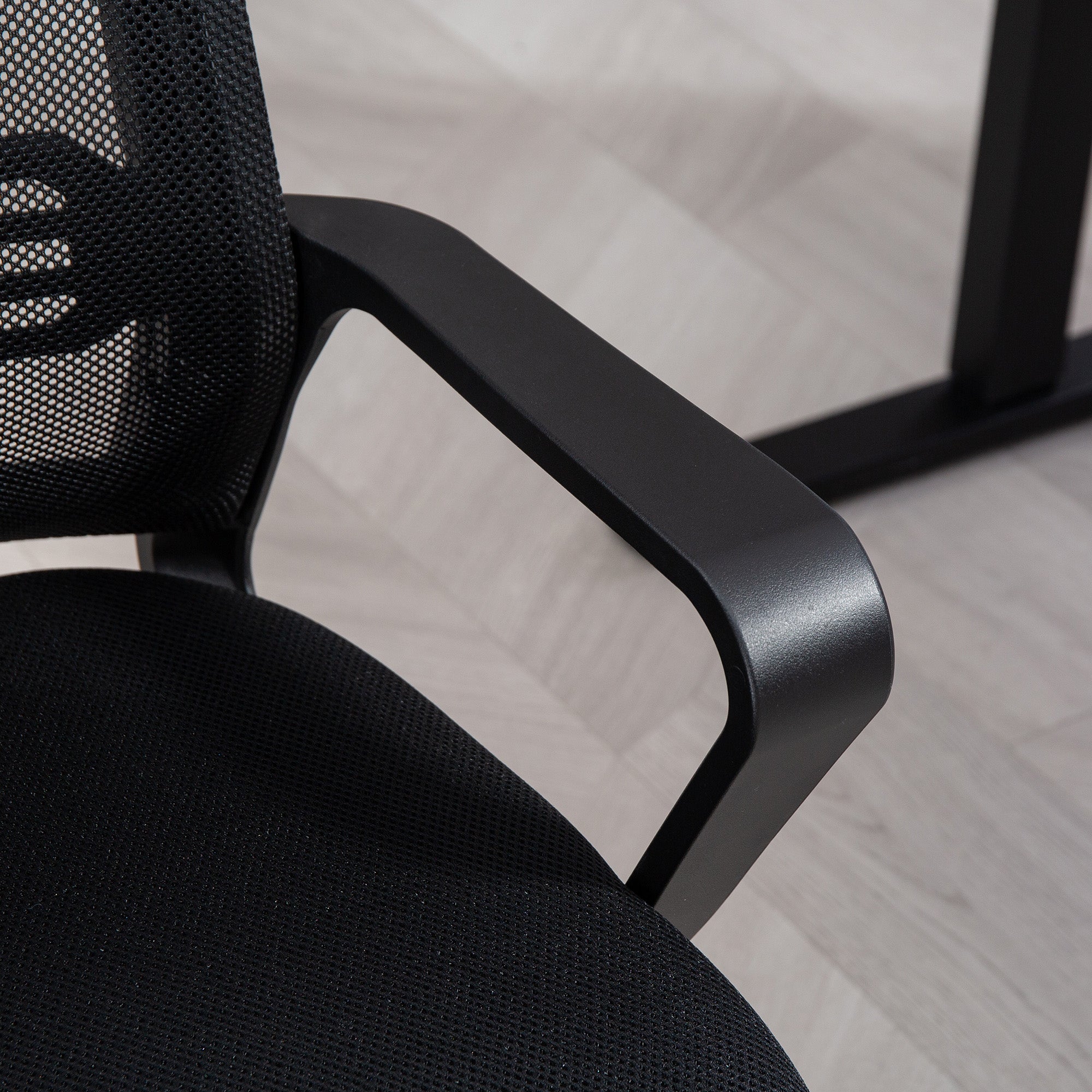 Mesh Office Chair, Ergonomic Meeting Chair with Sled Base, for Conference Room, Bedroom, Waiting Area, Reception, Black