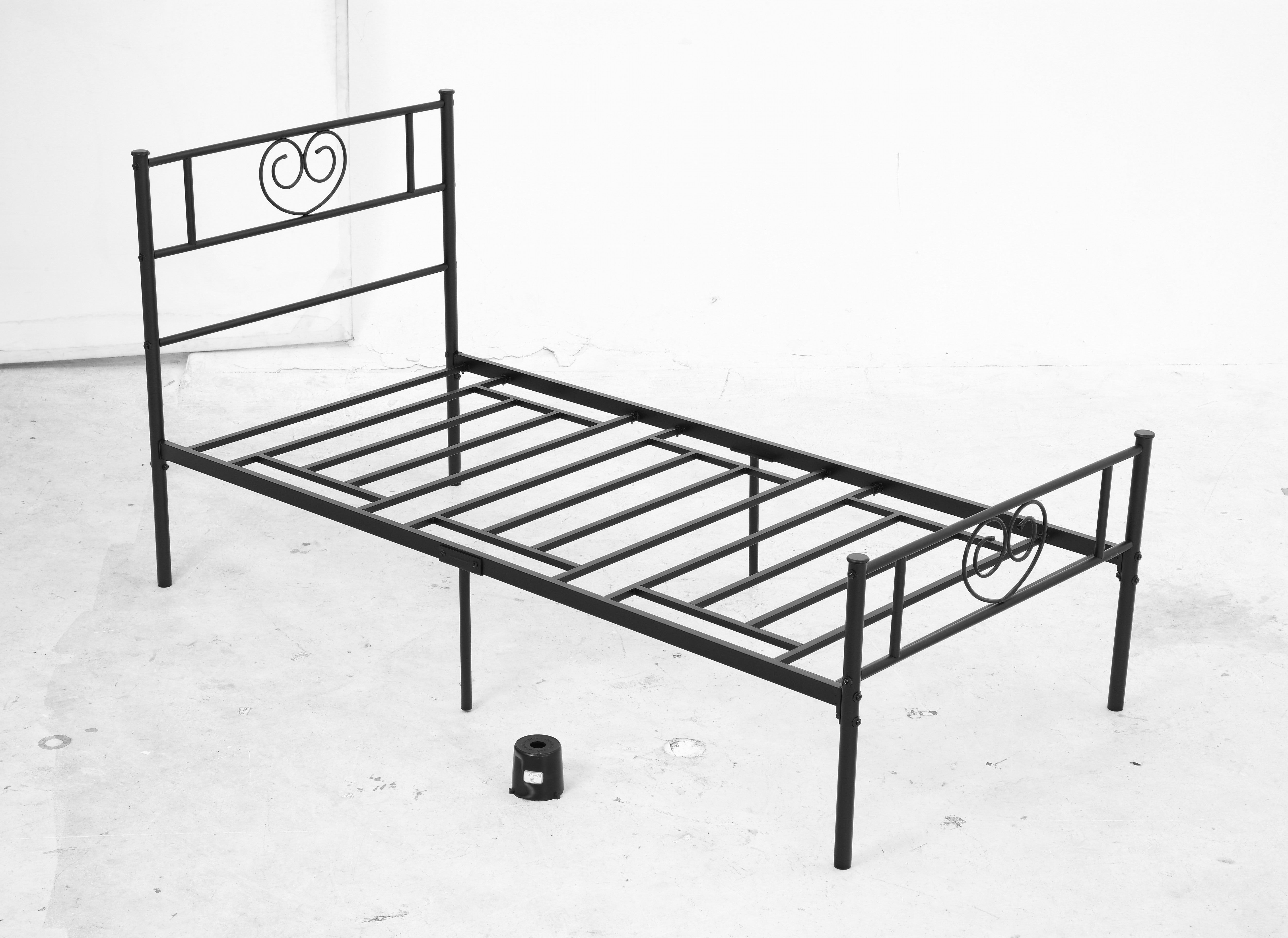 HOMCOM Enkel Metal Senge ramme 31 cm til 90x190 cm Madras med Hjerteformet Hovedgærde - Senge ramme med Opbevaringsplads 95x196x100 cm Sort